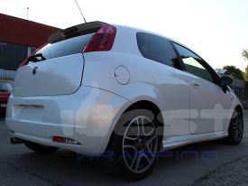 Fiat Grande Punto autófóliázás: Avery pearl white cb1610002 autó fóliával 07